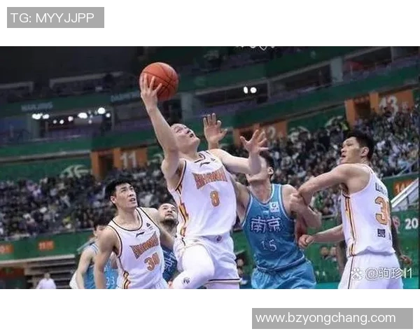 长崎成功丸与大阪樱花的激烈对决展现足球魅力与团队精神